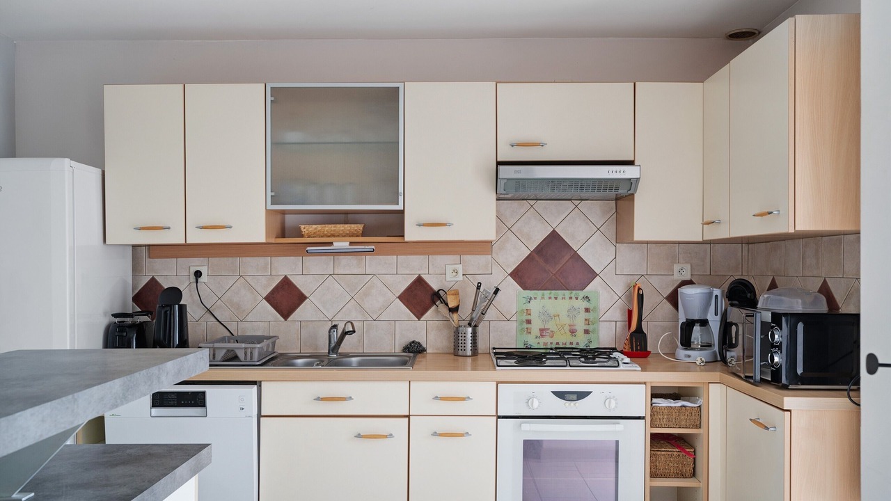 Photo of Kitchen in Pleudihen-sur-Rance