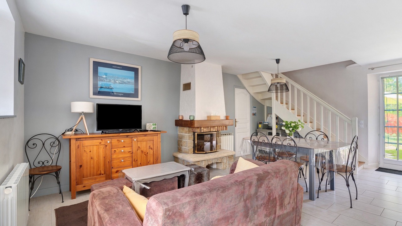Photo of Livingroom in Pleudihen-sur-Rance