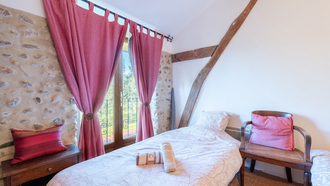Photo of Bedroom in Peyraube