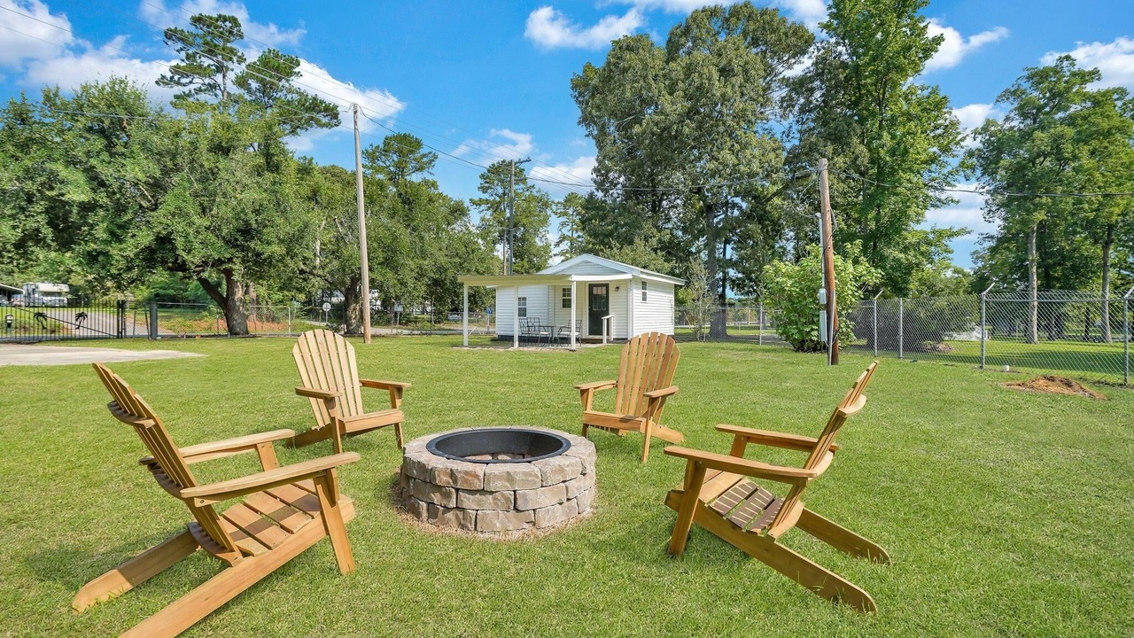 Photo of Outdoor in Manning