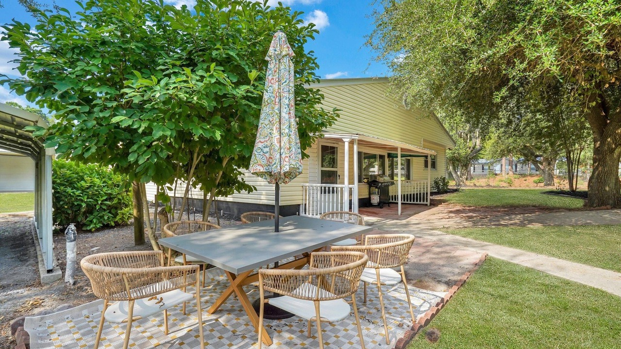 Photo of Outdoor in Manning