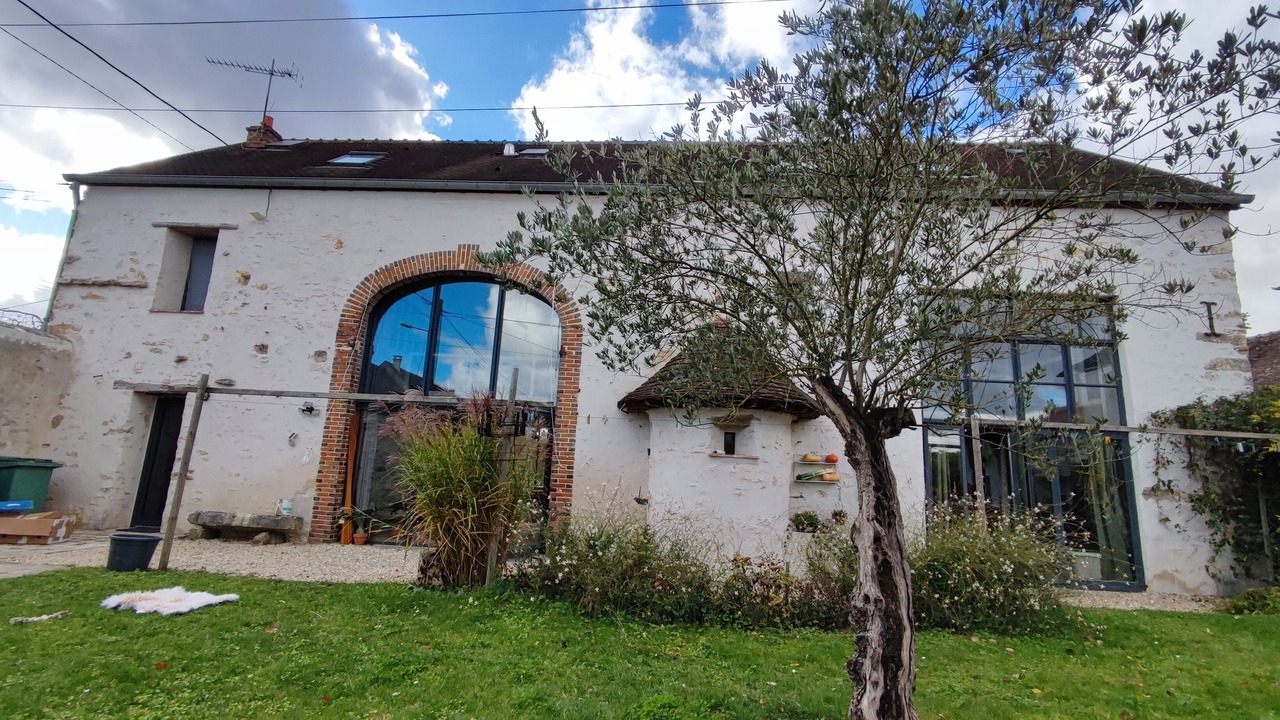 Photo of Outdoor in Savins