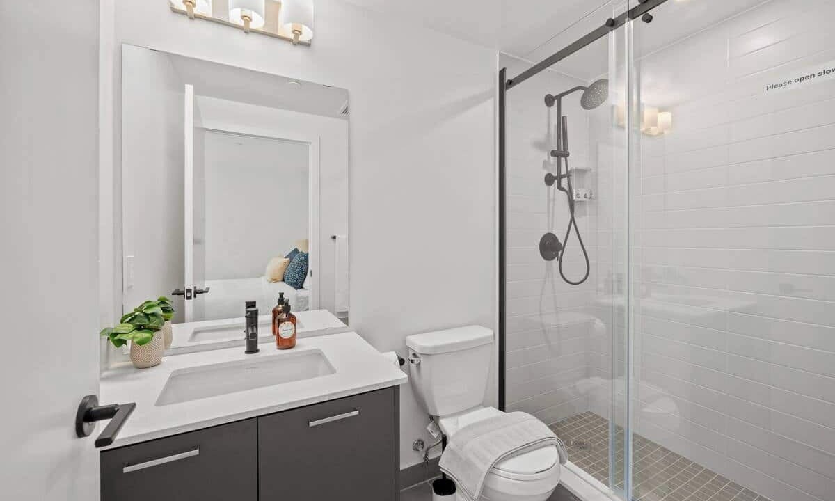 Photo of Bathroom in Harwood