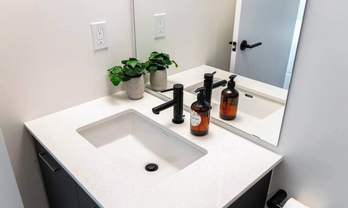 Photo of Bathroom in Harwood