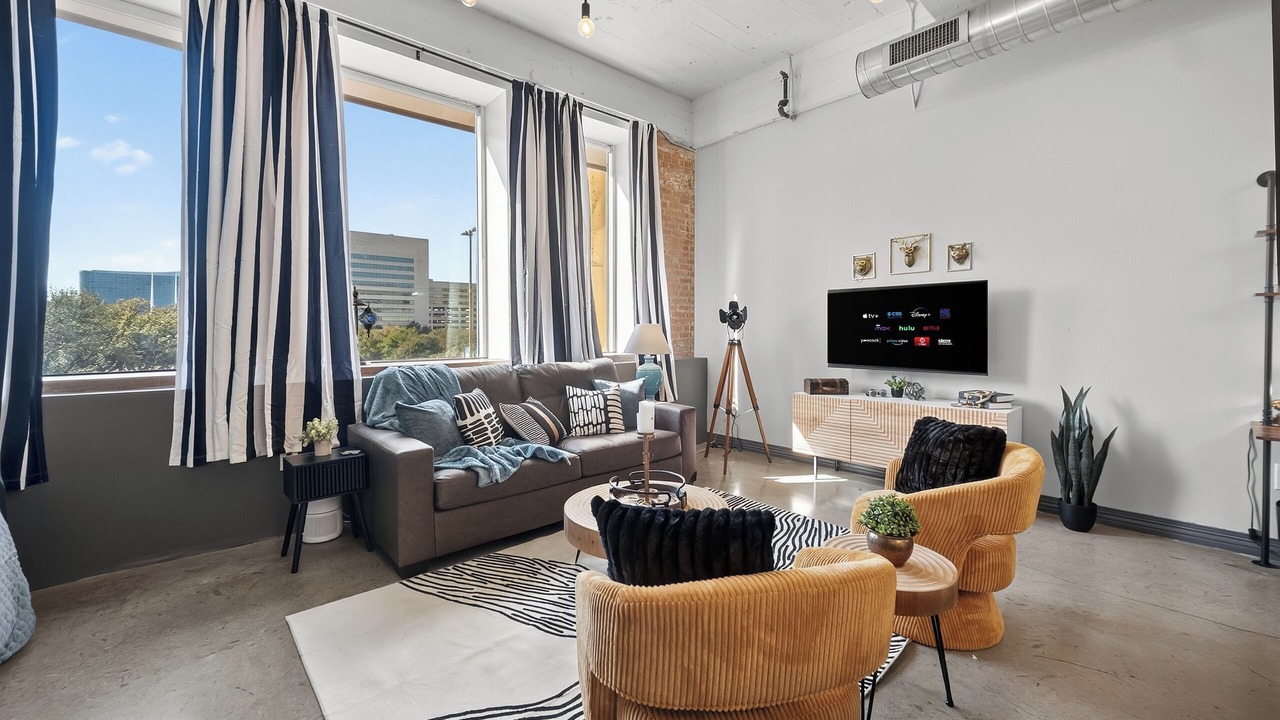 Photo of Livingroom in Downtown Dallas