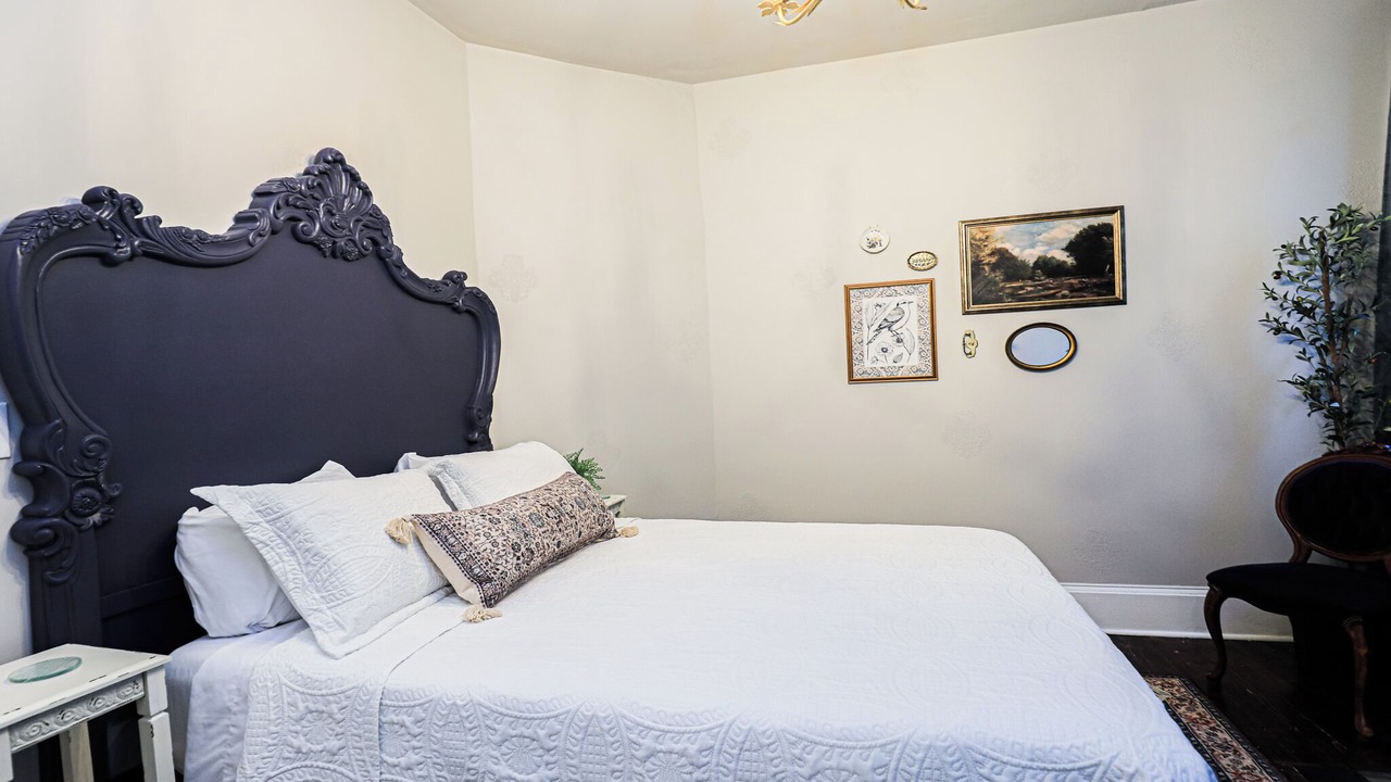 Photo of Bedroom in Midtown