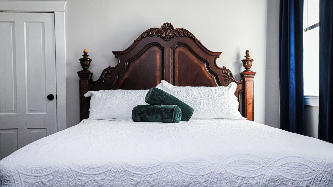 Photo of Bedroom in Midtown