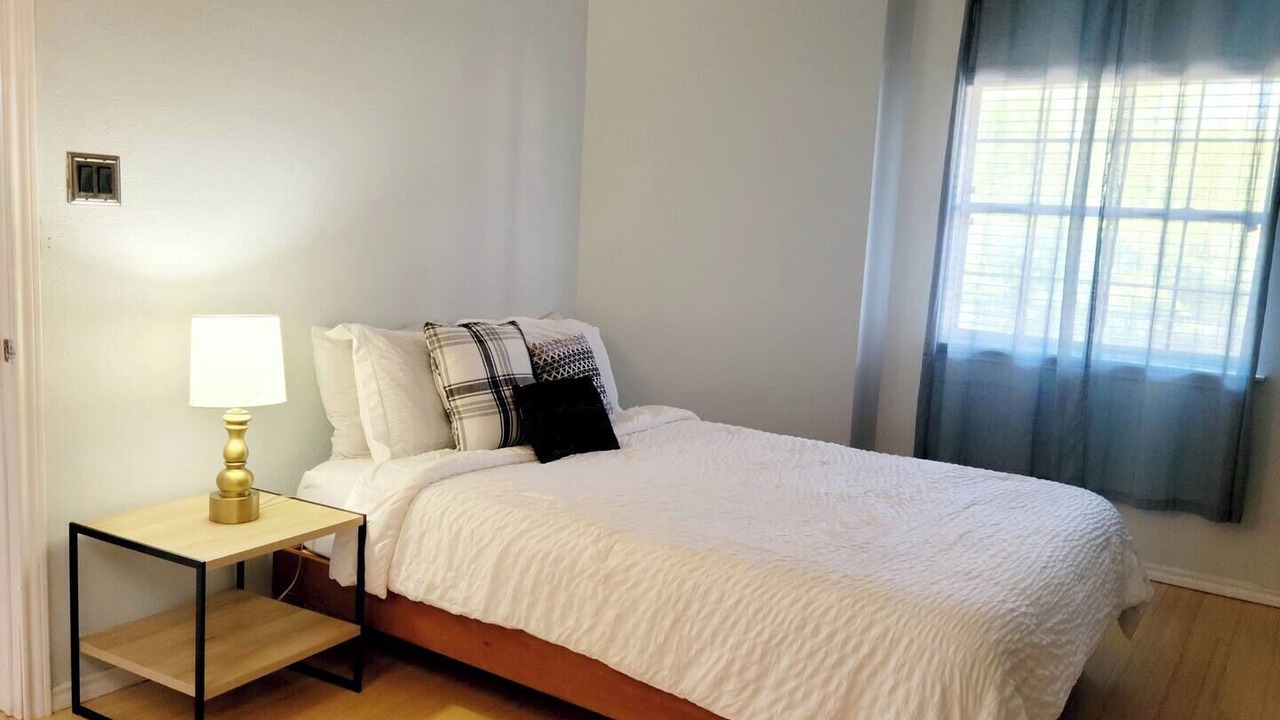Photo of Bedroom in Medical Center District