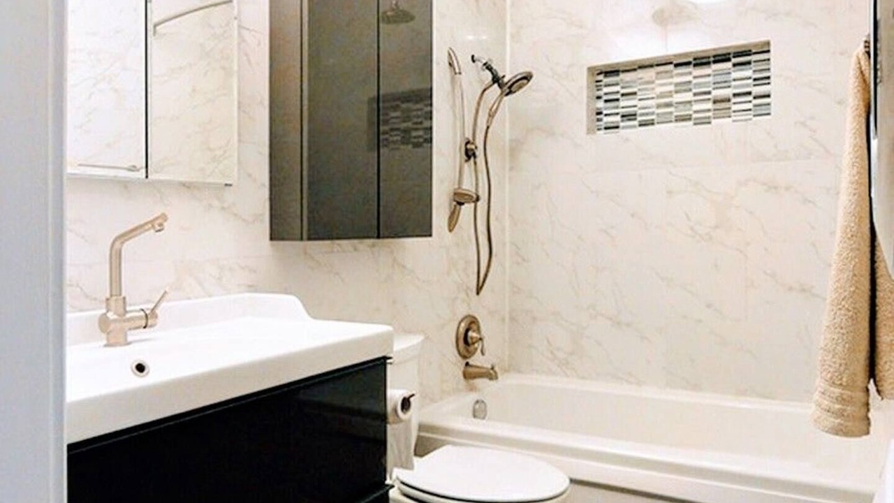 Photo of Bathroom in Medical Center District