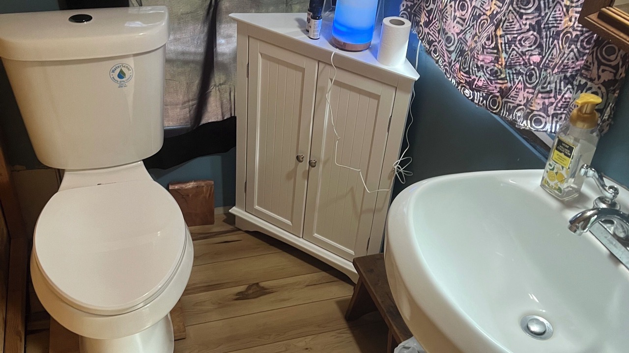 Photo of Bathroom in Ozone