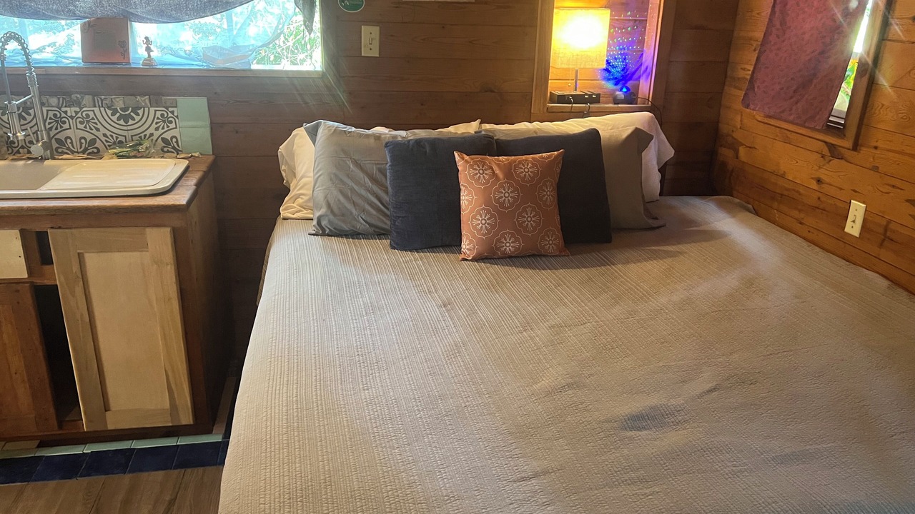 Photo of Bedroom in Ozone