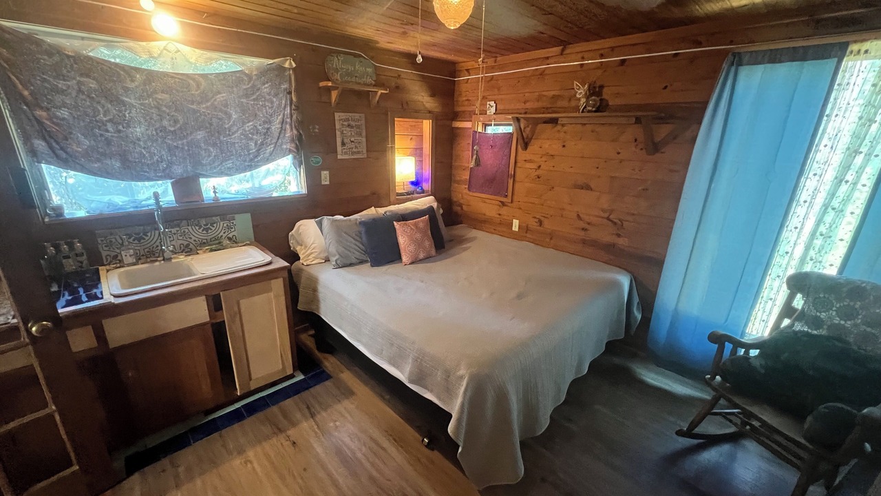 Photo of Bedroom in Ozone