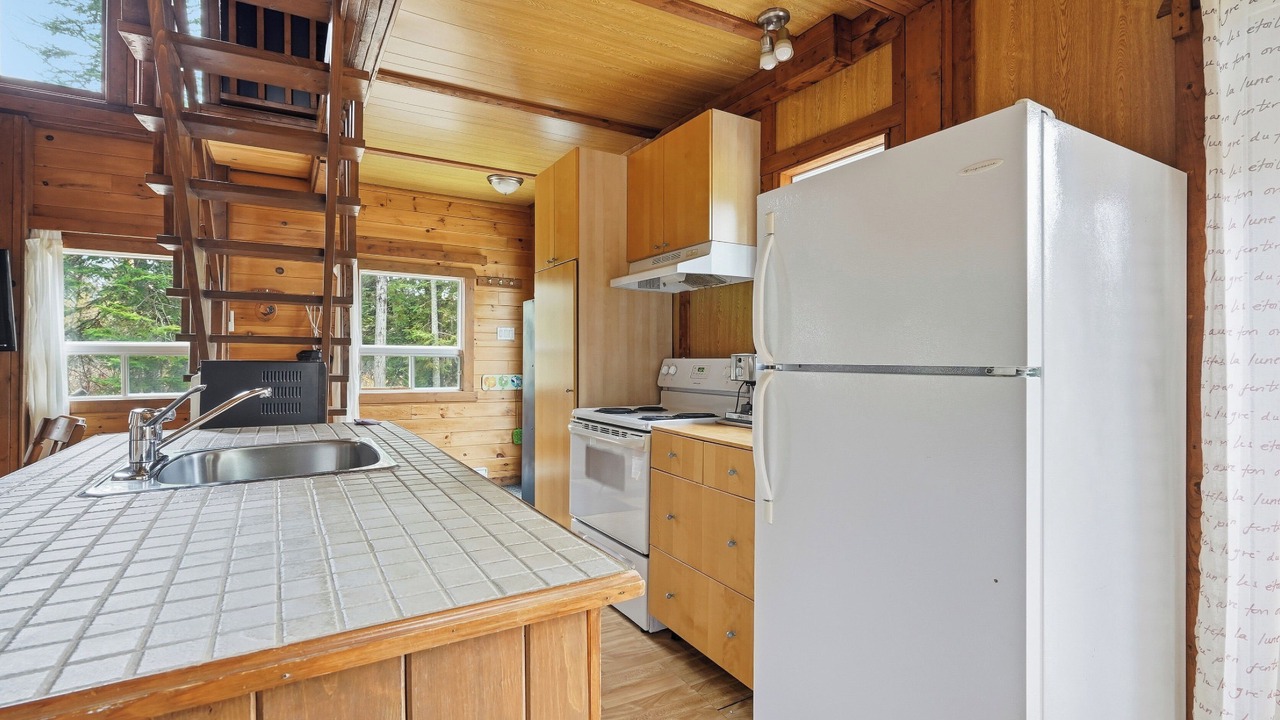 Photo of Kitchen in Saint-Magloire