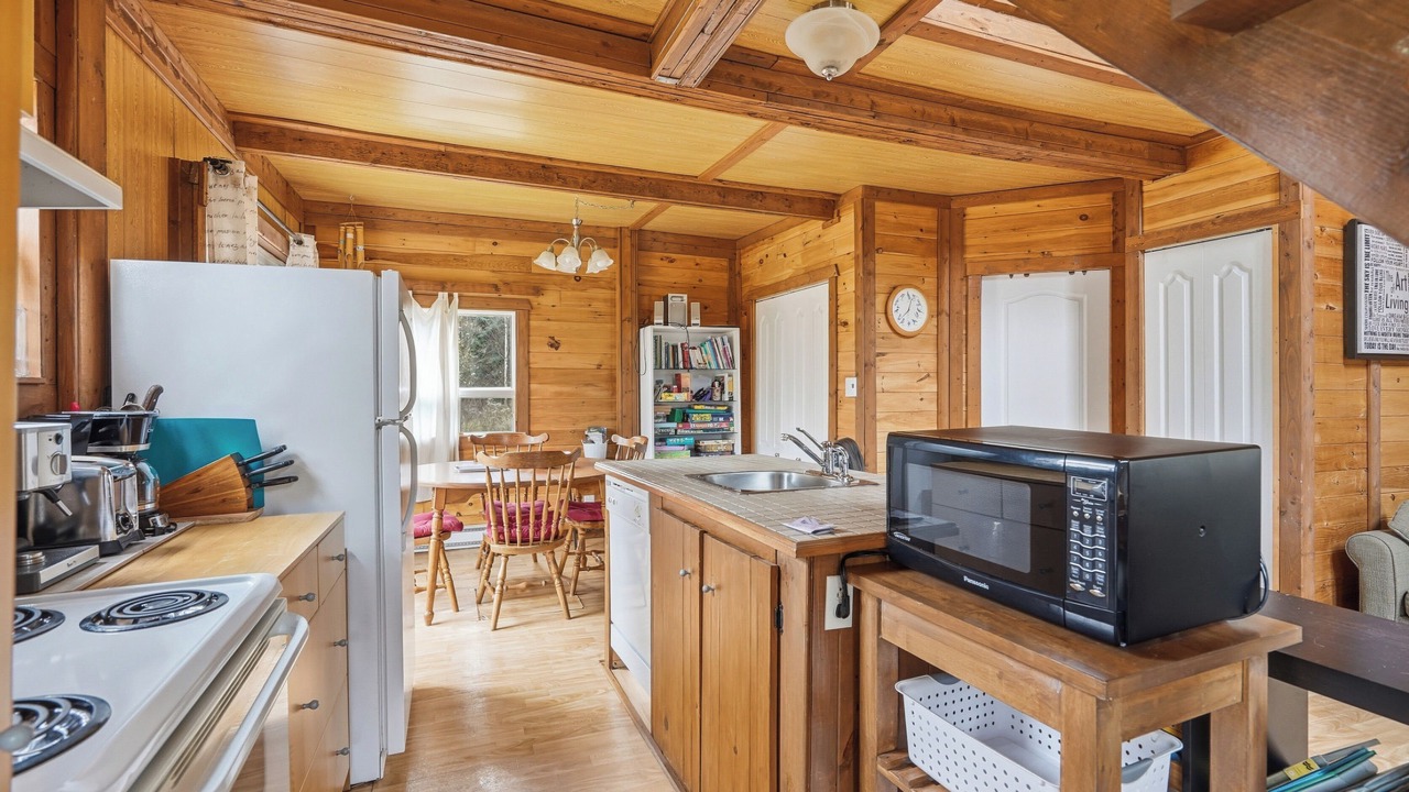 Photo of Kitchen in Saint-Magloire