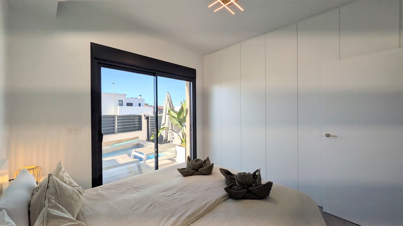 Photo of Bedroom in Los Montesinos