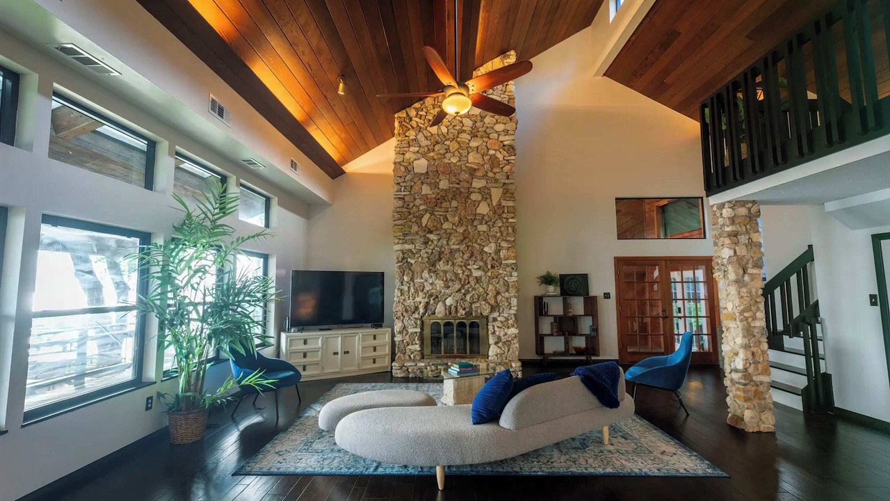 Photo of Livingroom in Barrett