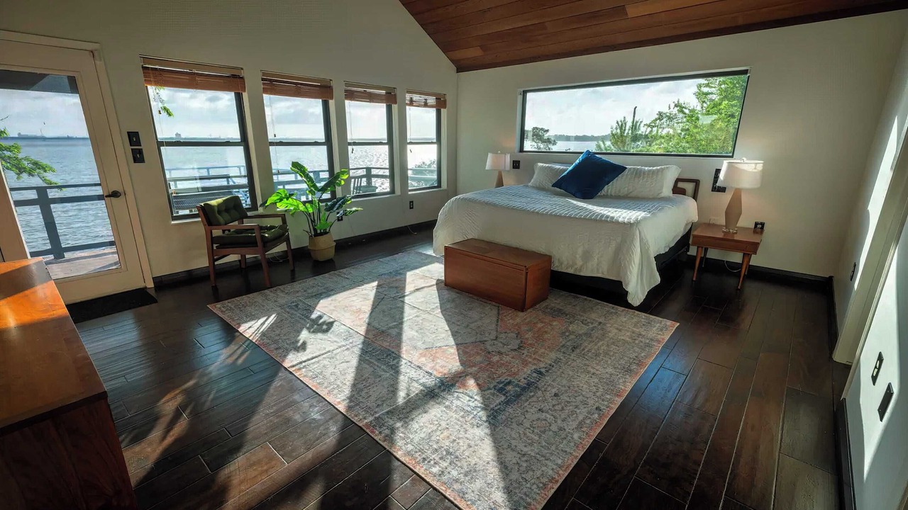 Photo of Bedroom in Barrett