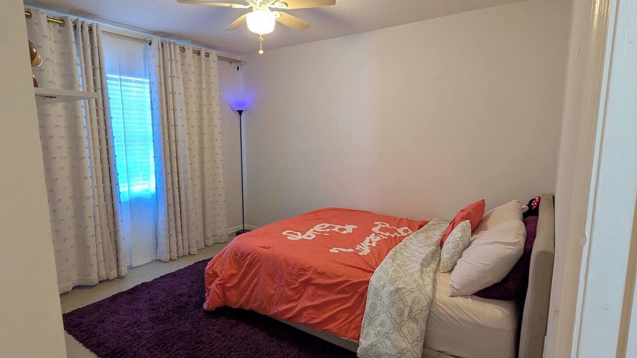Photo of Bedroom in Tropic