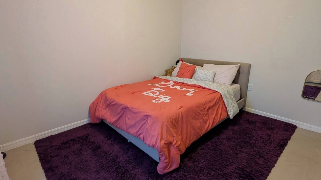 Photo of Bedroom in Tropic