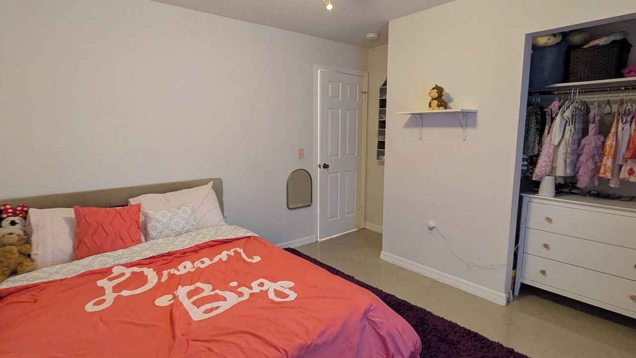 Photo of Bedroom in Tropic