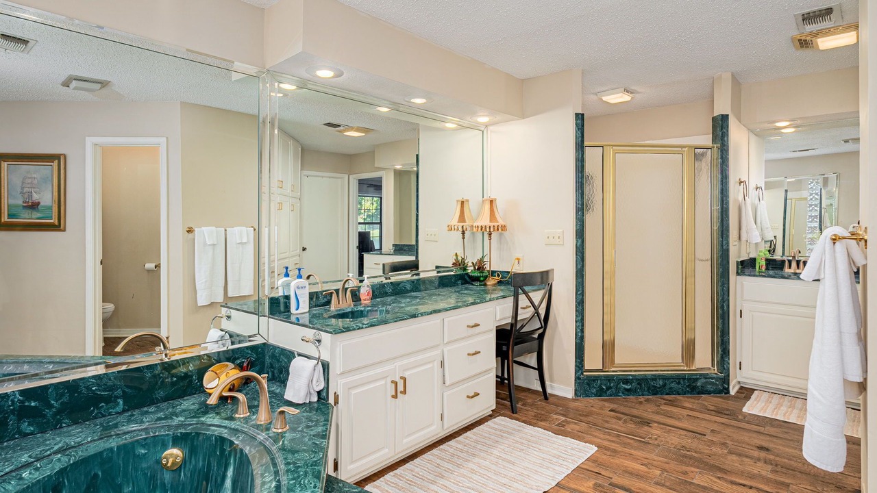 Photo of Bathroom in Mead
