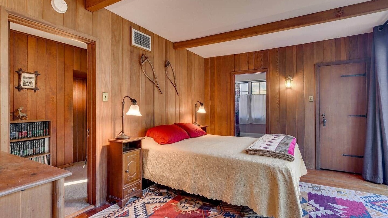 Photo of Bedroom in Tahoe National Forest