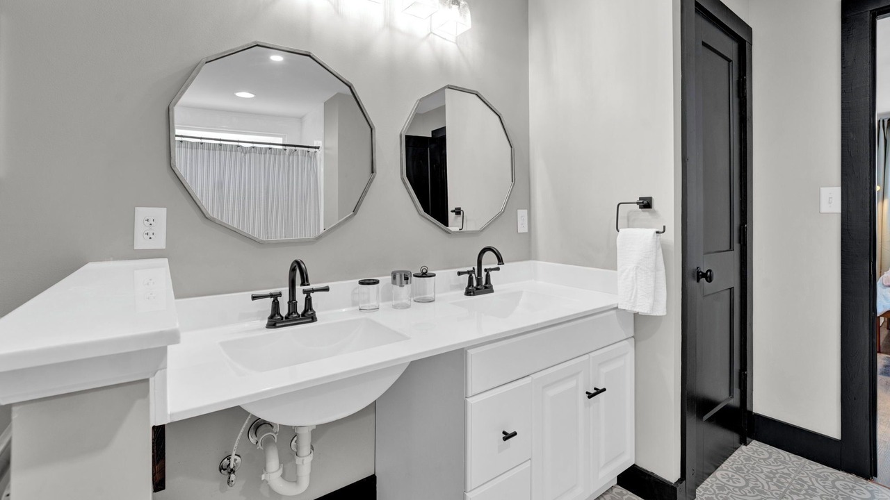 Photo of Bathroom in Lakeland