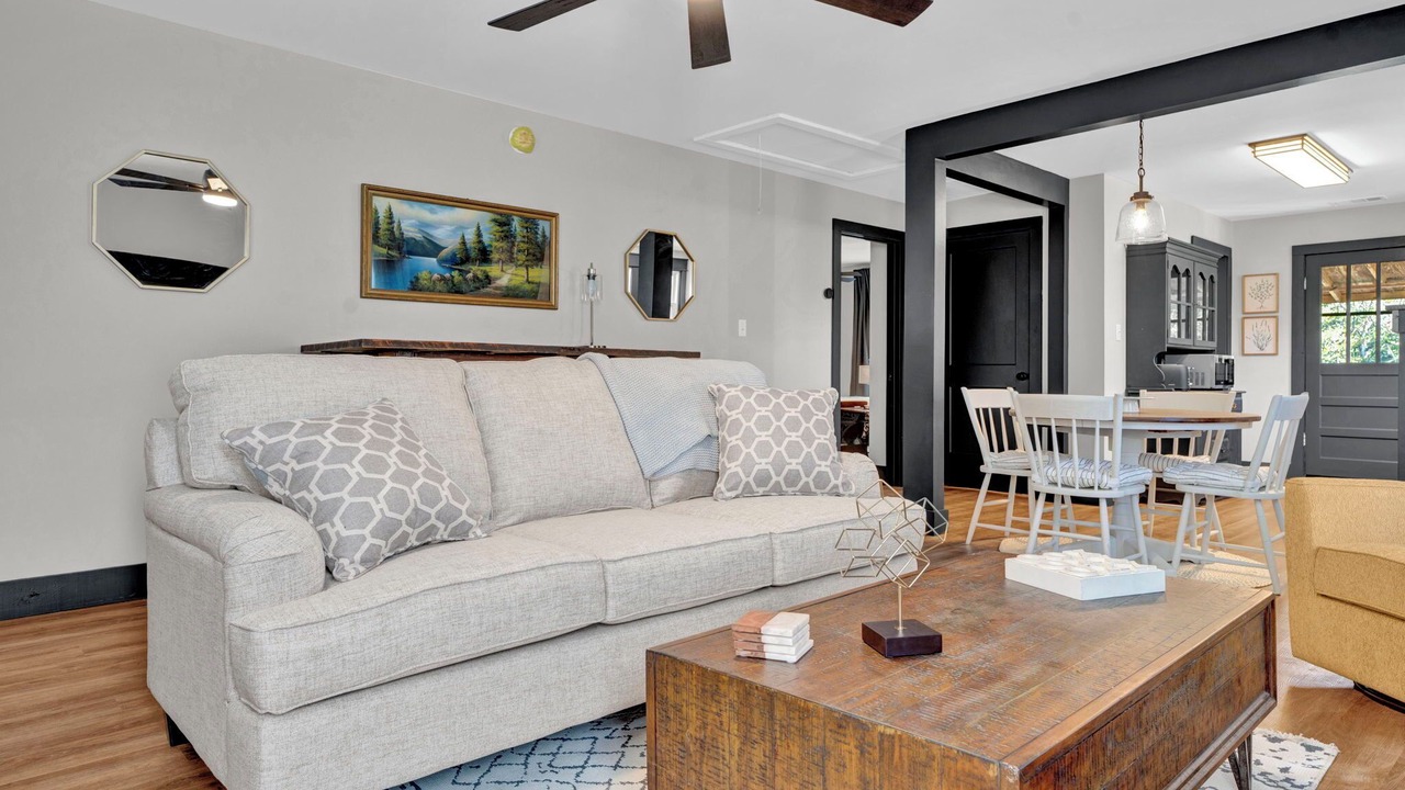 Photo of Livingroom in Lakeland