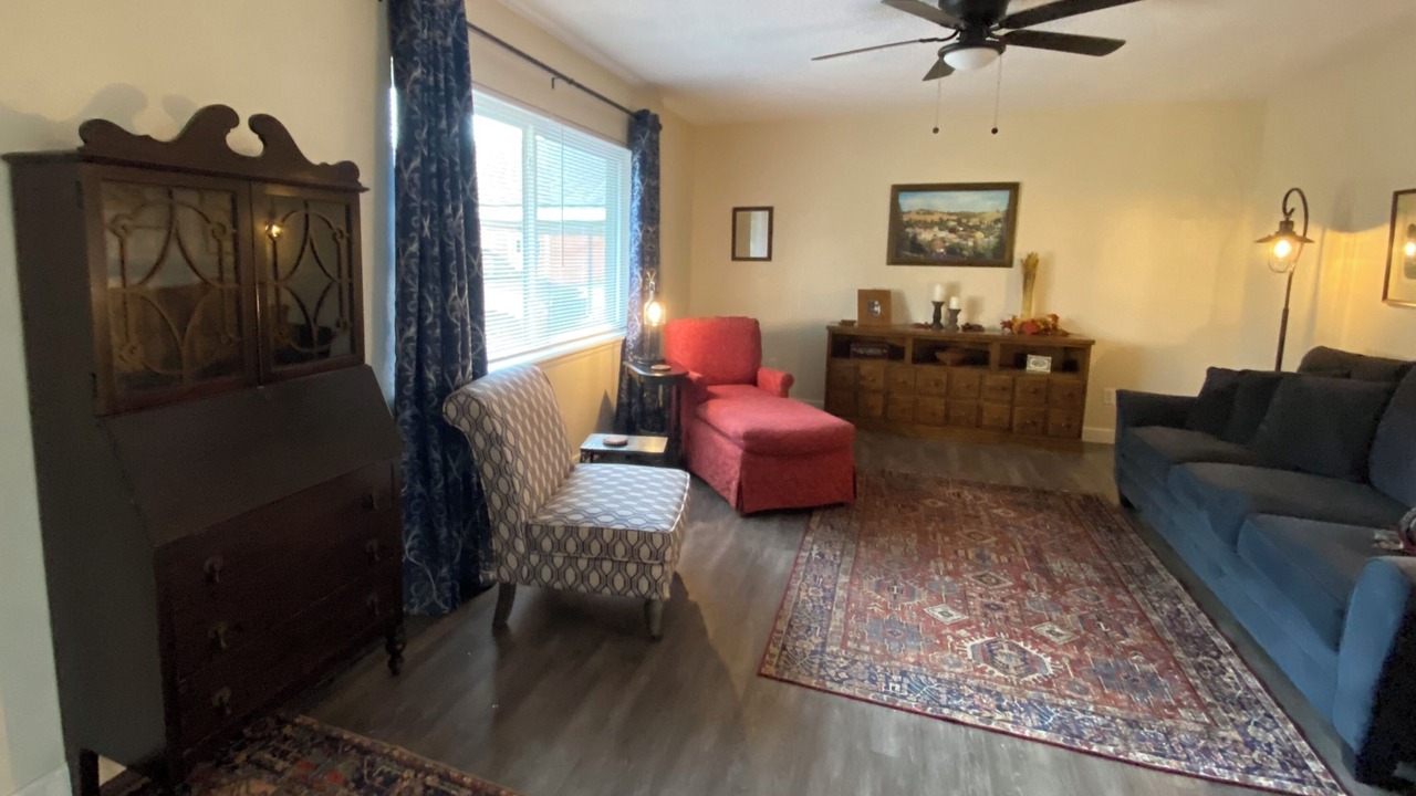 Photo of Livingroom in Pauls Valley