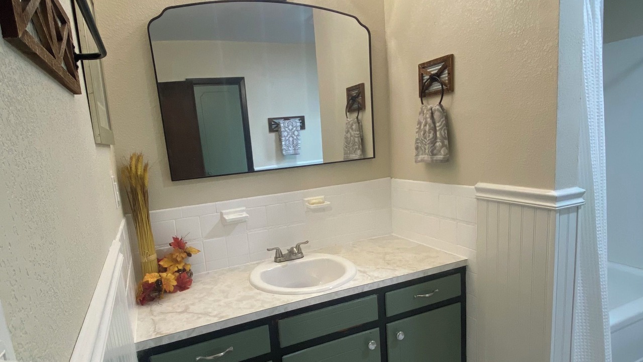 Photo of Bathroom in Pauls Valley