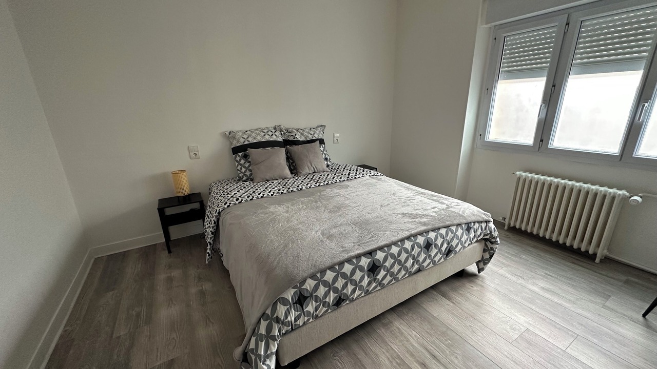 Photo of Bedroom in Pontorson