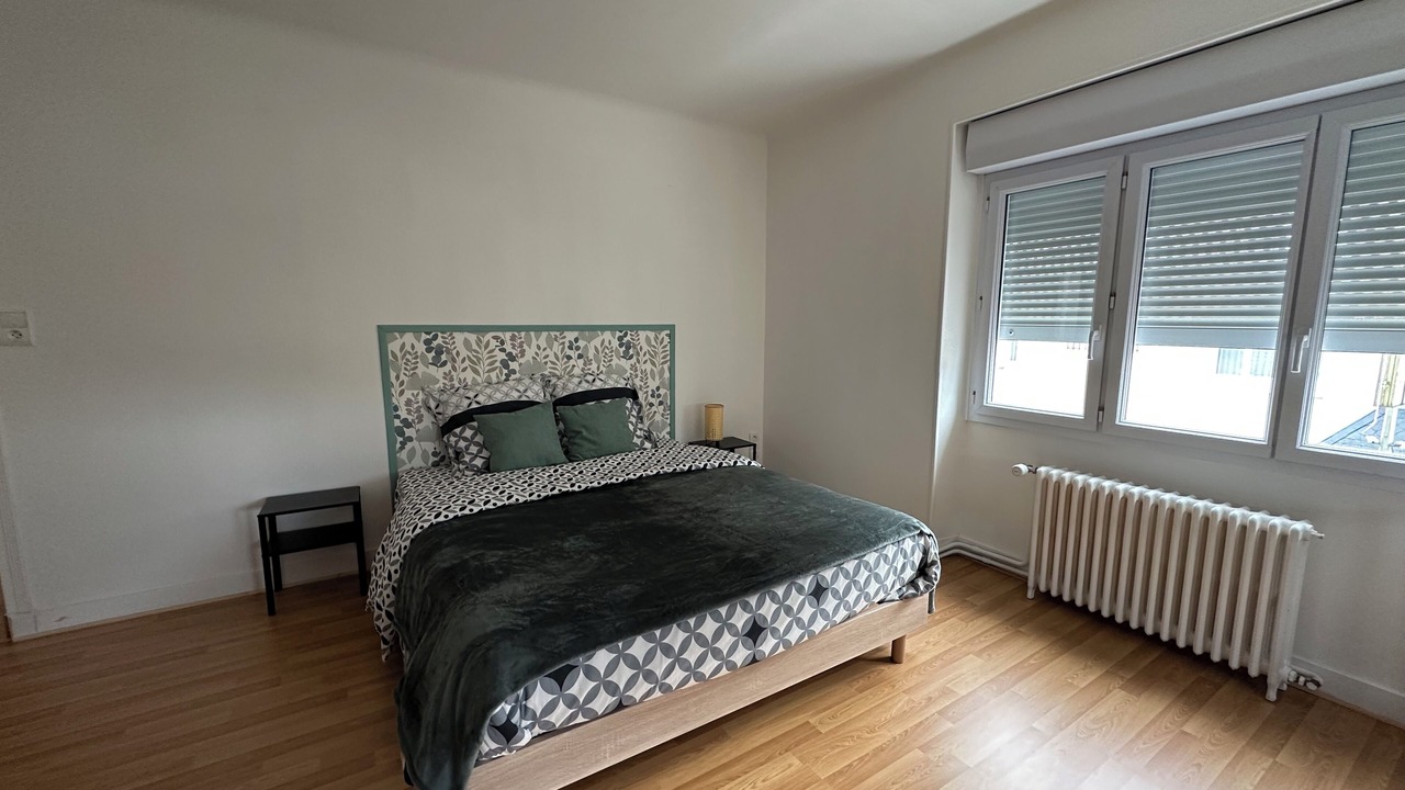 Photo of Bedroom in Pontorson
