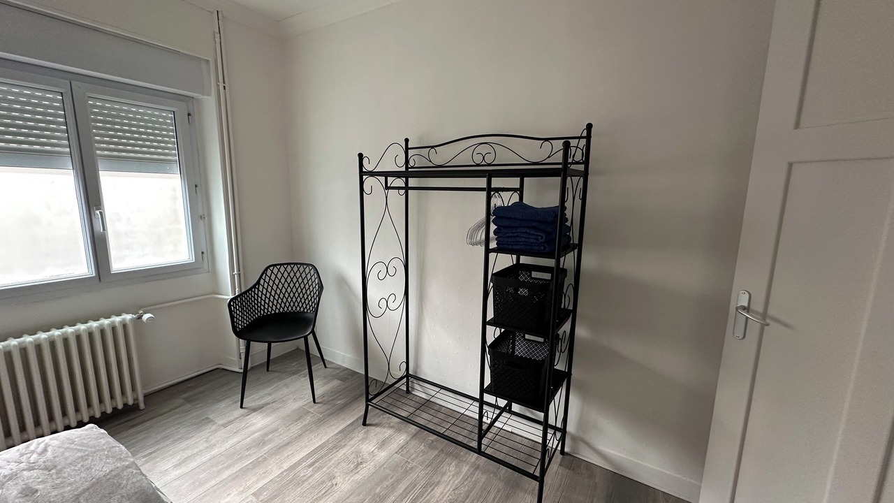 Photo of Bedroom in Pontorson