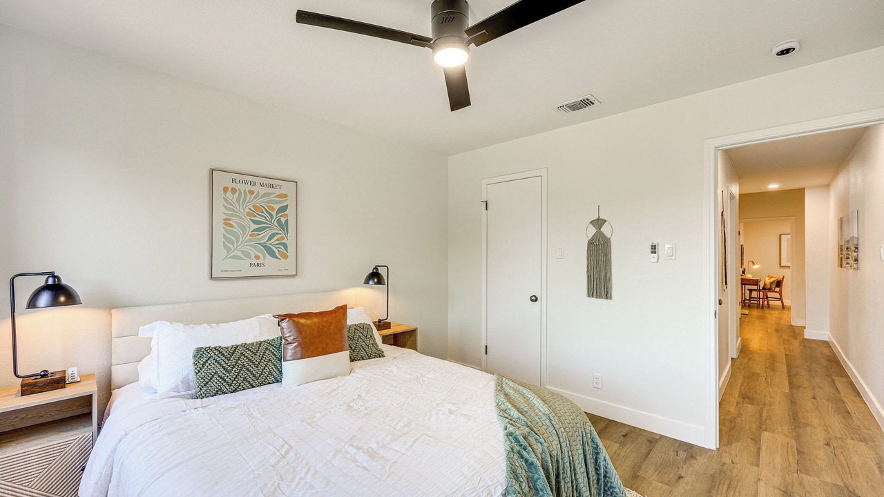 Photo of Bedroom in North San Antonio - SAT