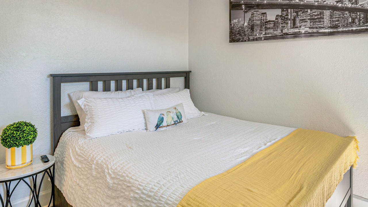 Photo of Bedroom in Gulf Cove
