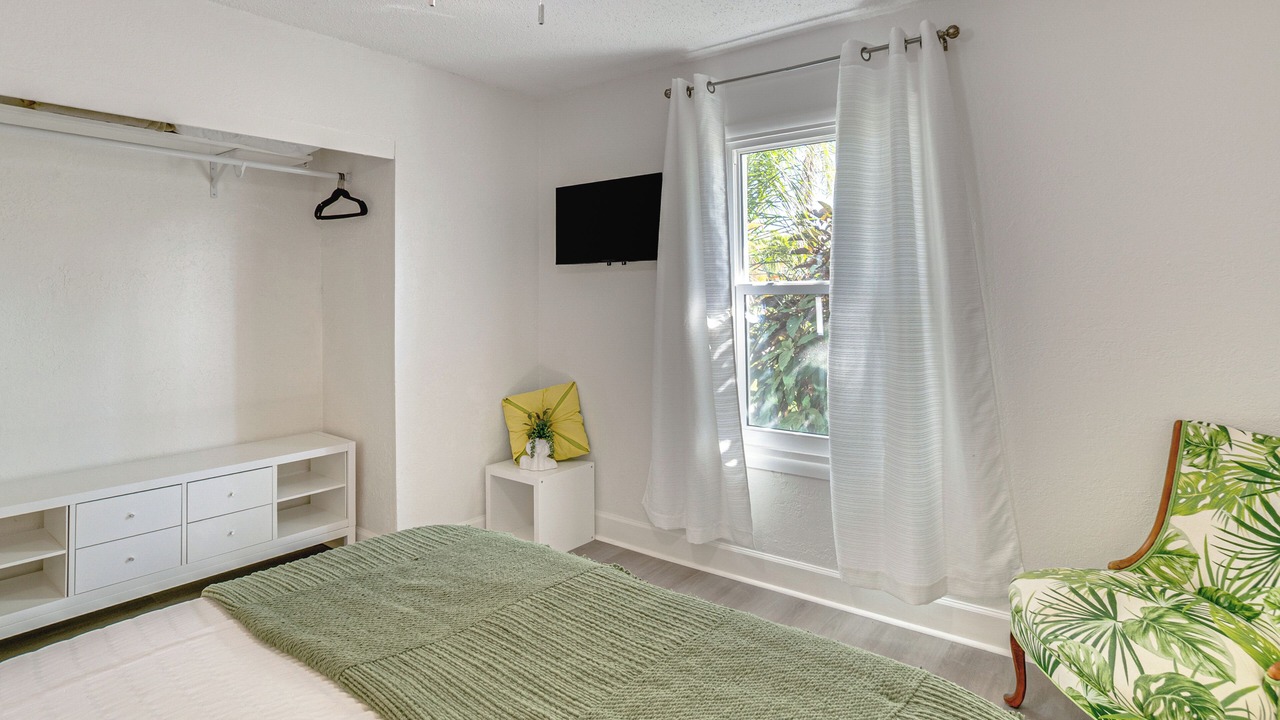 Photo of Bedroom in Gulf Cove