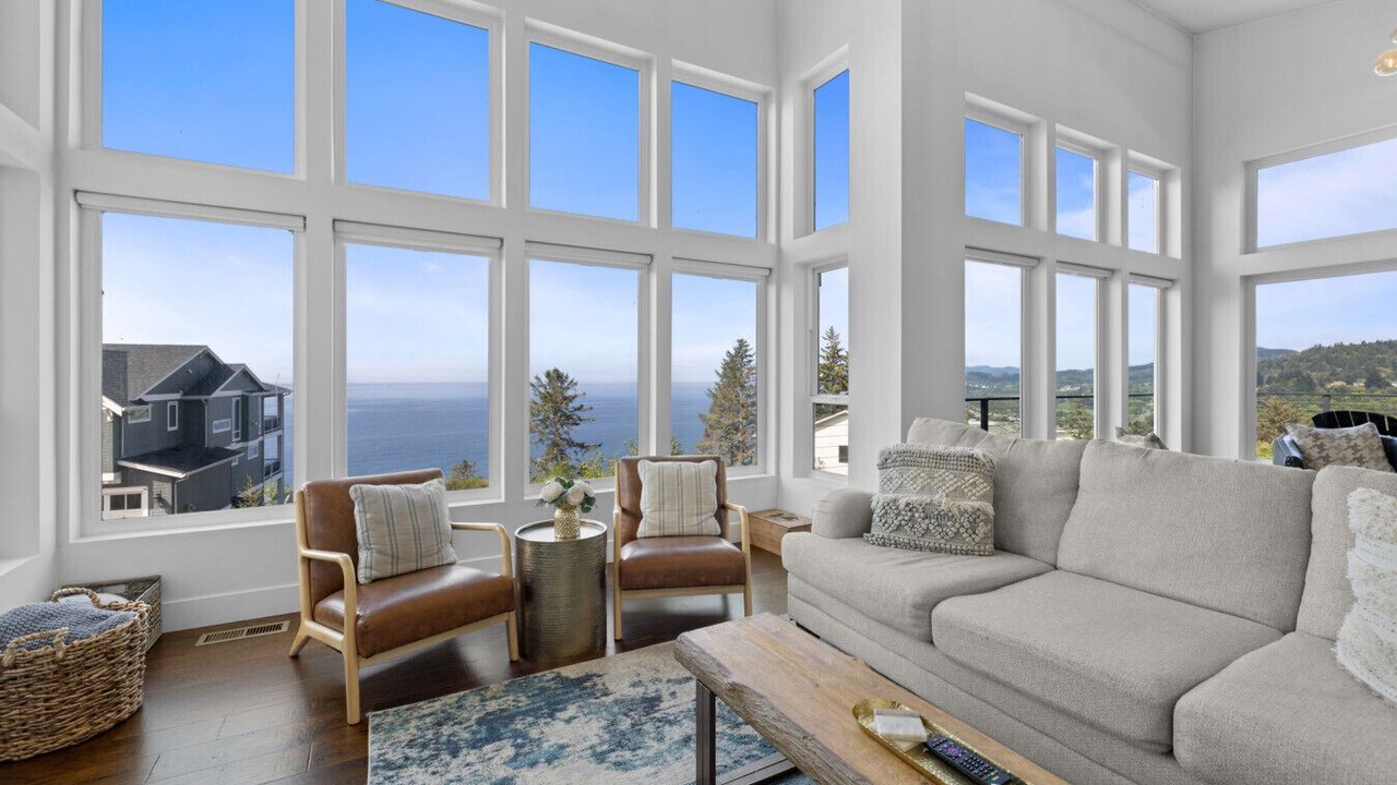 Photo of Livingroom in Neskowin