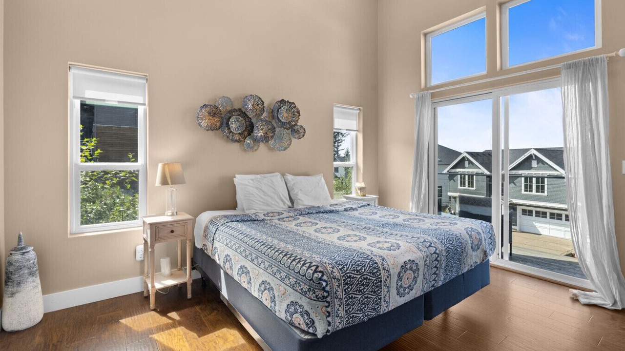 Photo of Bedroom in Neskowin