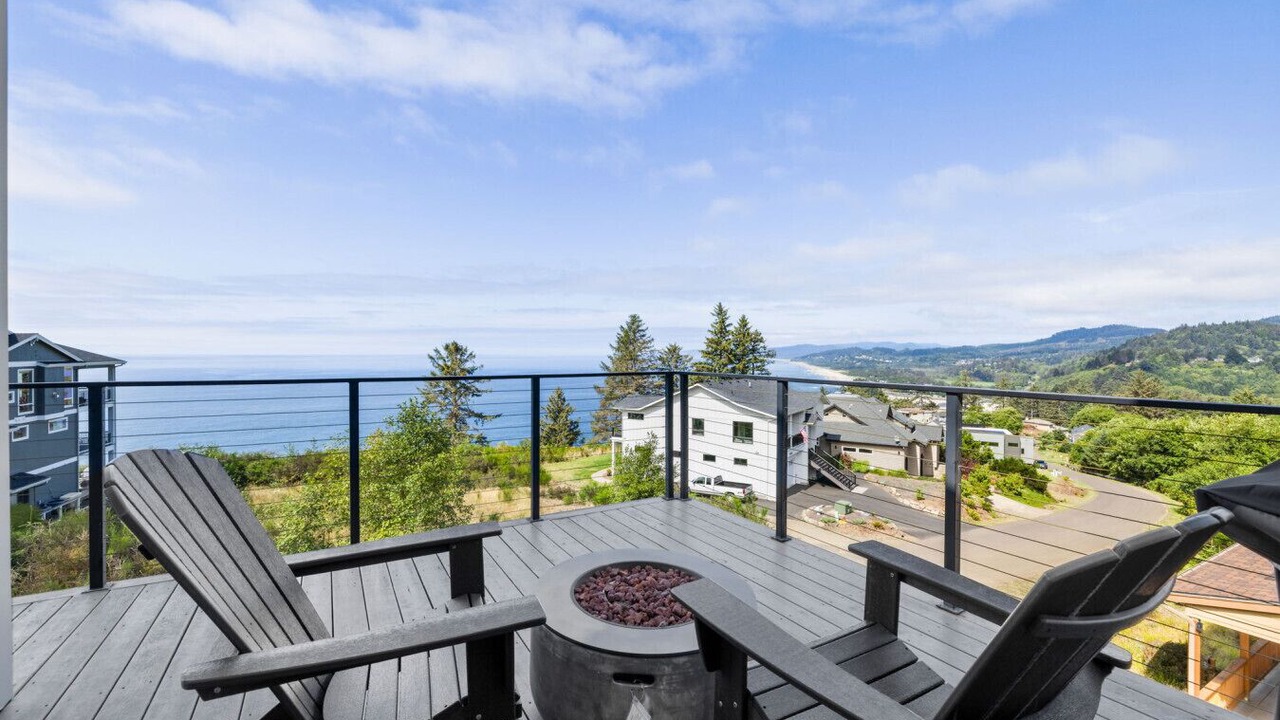 Photo of Patio Balcony in Neskowin