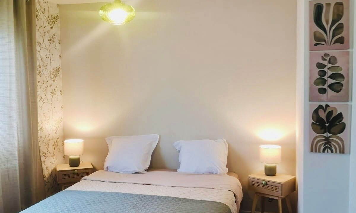 Photo of Bedroom in Pont-sur-Sambre