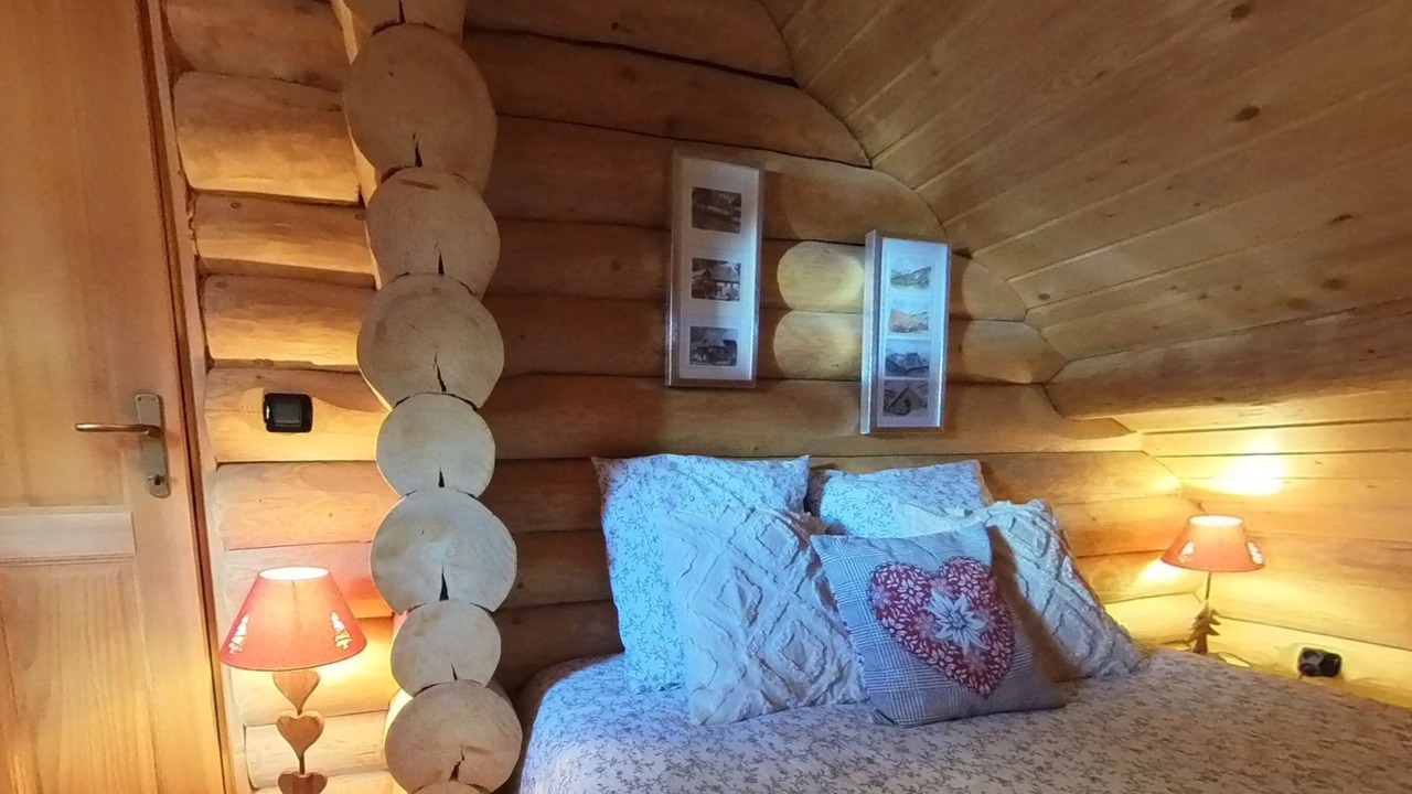 Photo of Bedroom in Allos