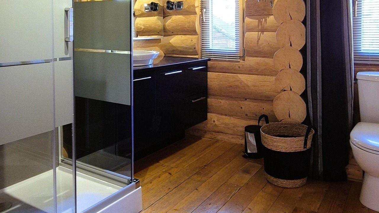 Photo of Bathroom in Allos