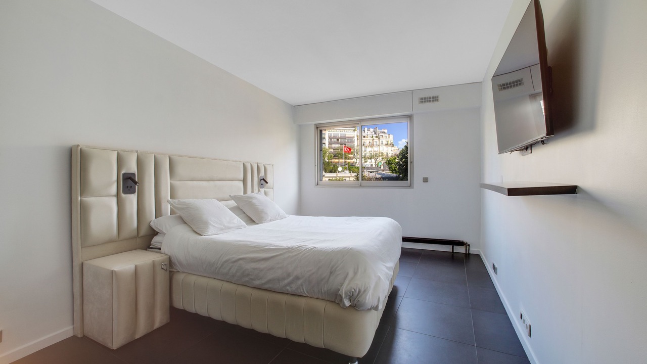 Photo of Bedroom in Passy