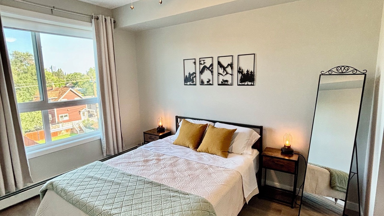 Photo of Bedroom in Inglewood