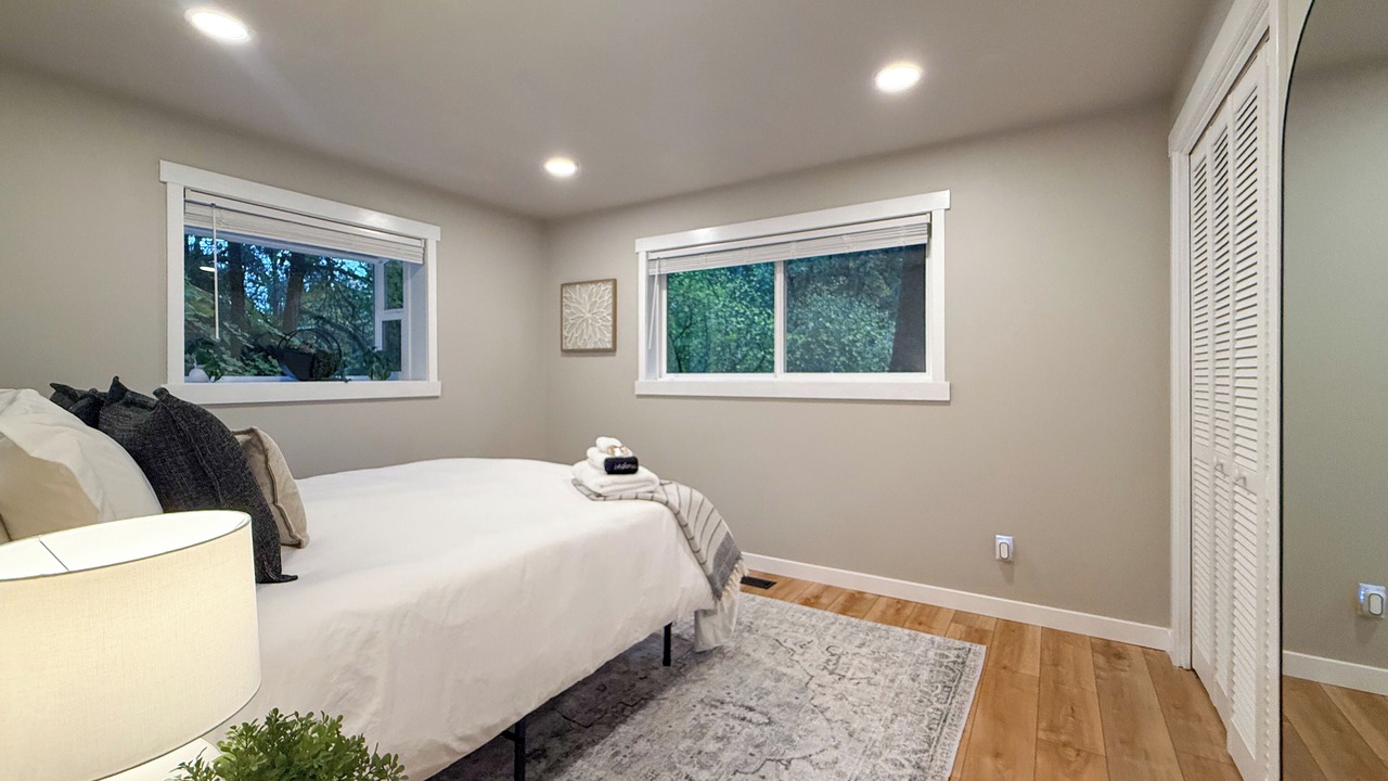 Photo of Bedroom in Newberg