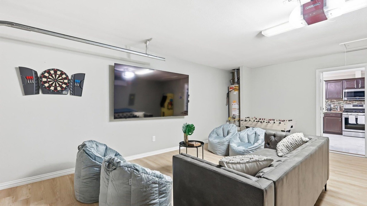 Photo of Livingroom in Lancaster