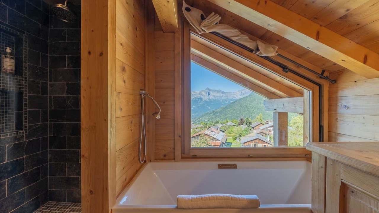 Photo of Bathroom in Saint-Nicolas-de-Veroce