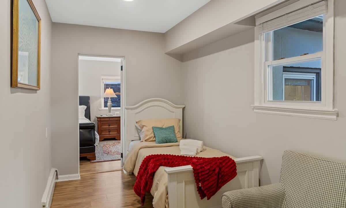 Photo of Bedroom in Hackensack