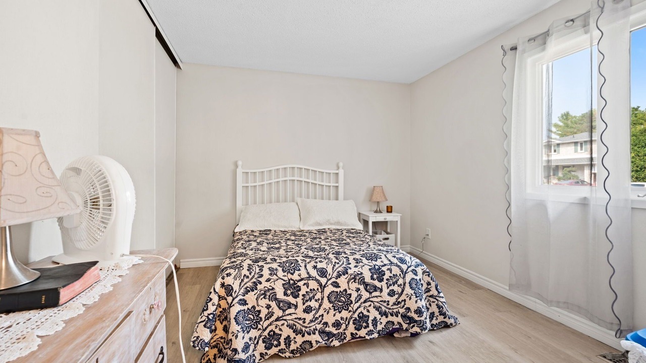 Photo of Bedroom in Amherstview