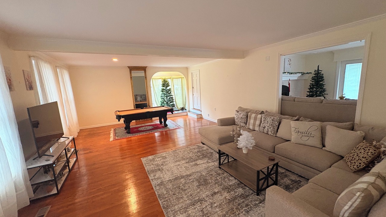 Photo of Livingroom in Watertown